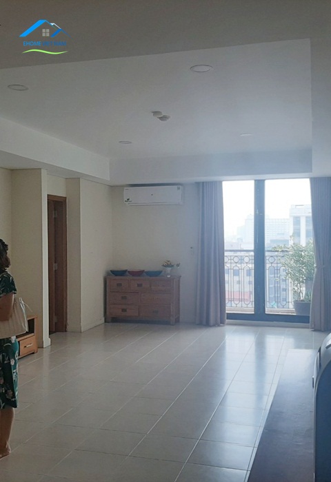 Furnished 3 bedrooms Pacific Place apartment for rent in Hanoi center